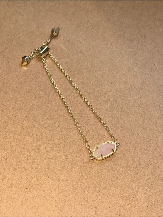 Kendra Scott Jewelry - Kendra Scott Gold Beacelet with Pink Stone